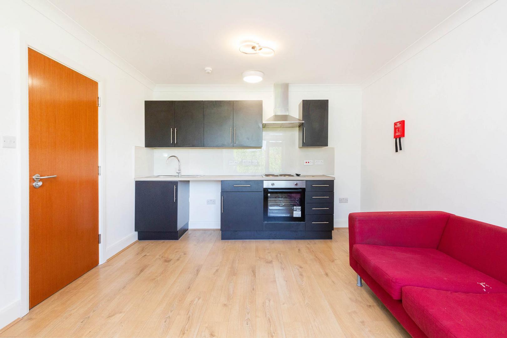 Newly Renovated Property Park Chase, Wembley